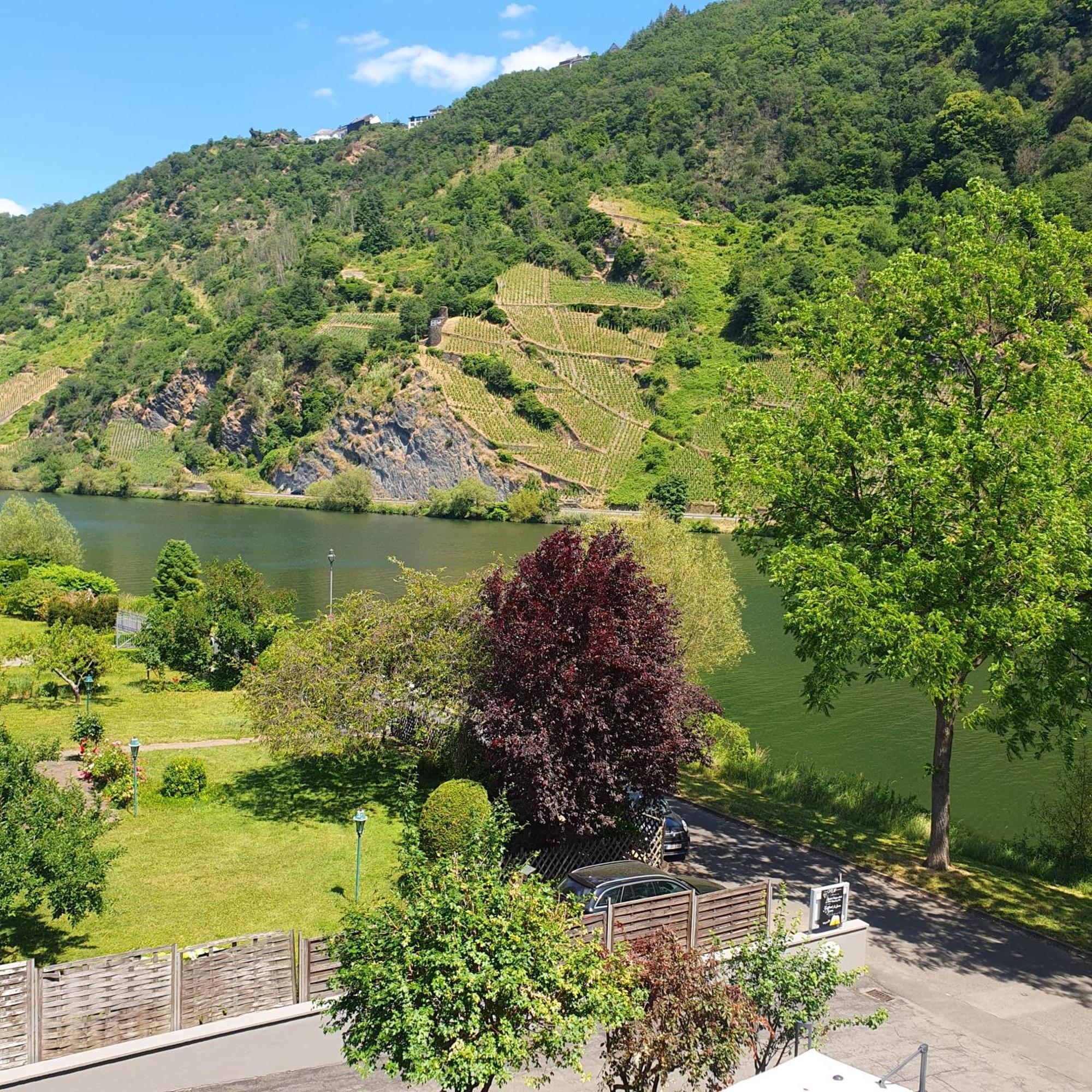 Uferdeck - Boutique Hotel Traben-Trarbach Exteriör bild